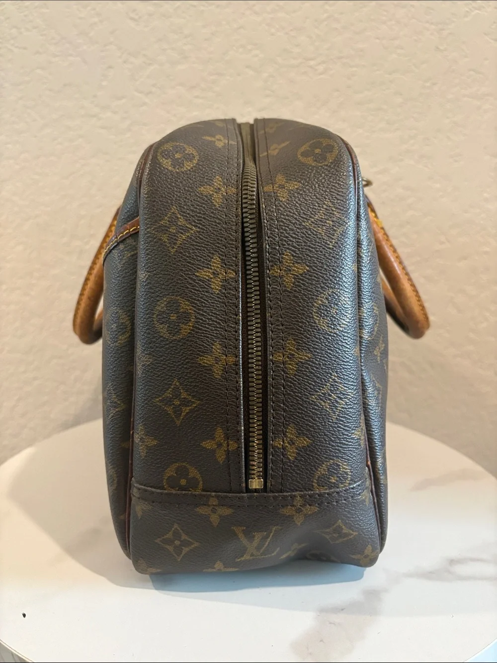 Sold LOUIS VUITTON VI0948 Monogram Deauville Handbag - Picture 6 of 16